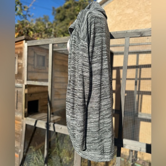 Bench Grey & White Cardigan Size L - Picture 4 of 9